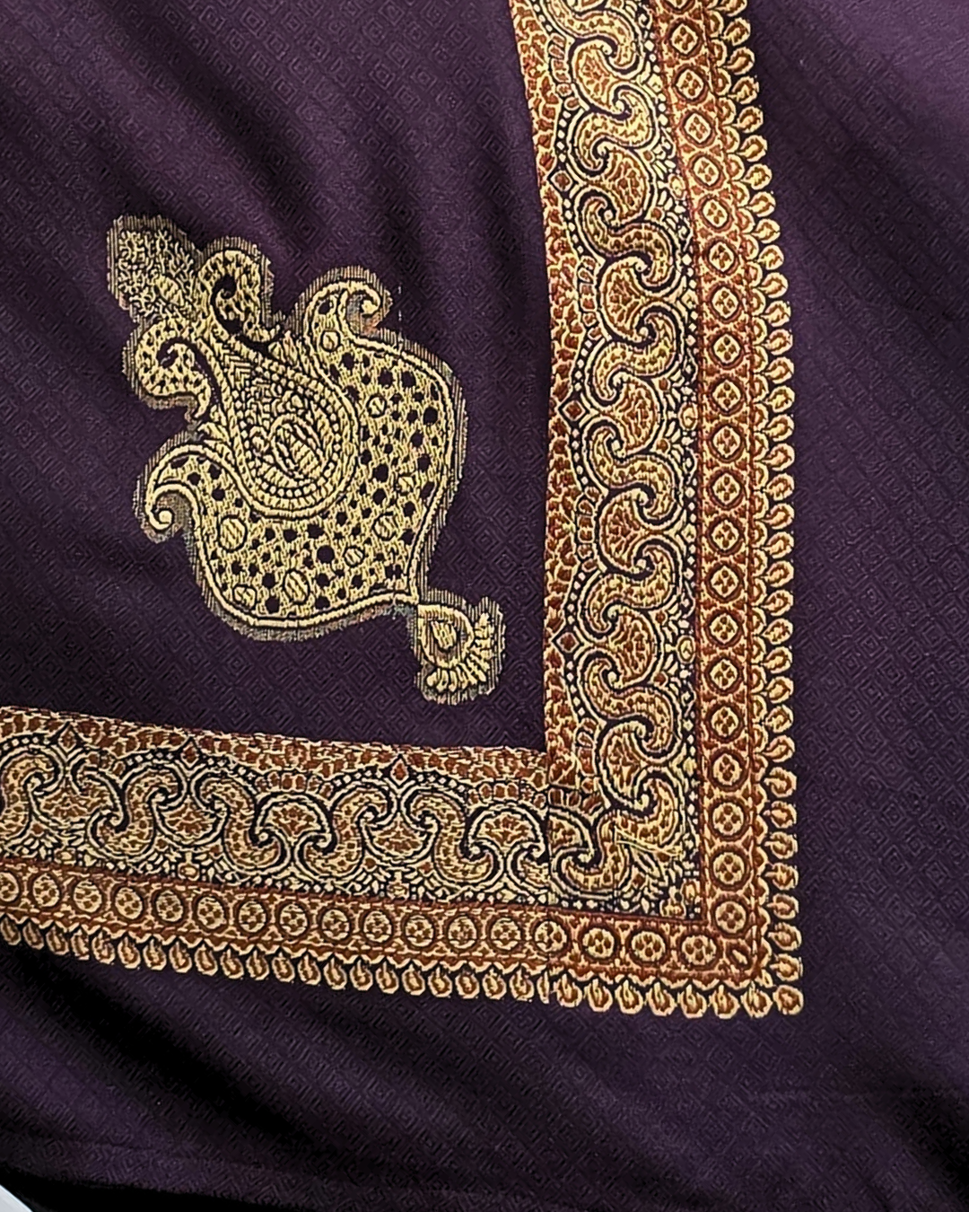 Arabian Garnet | Burgundy