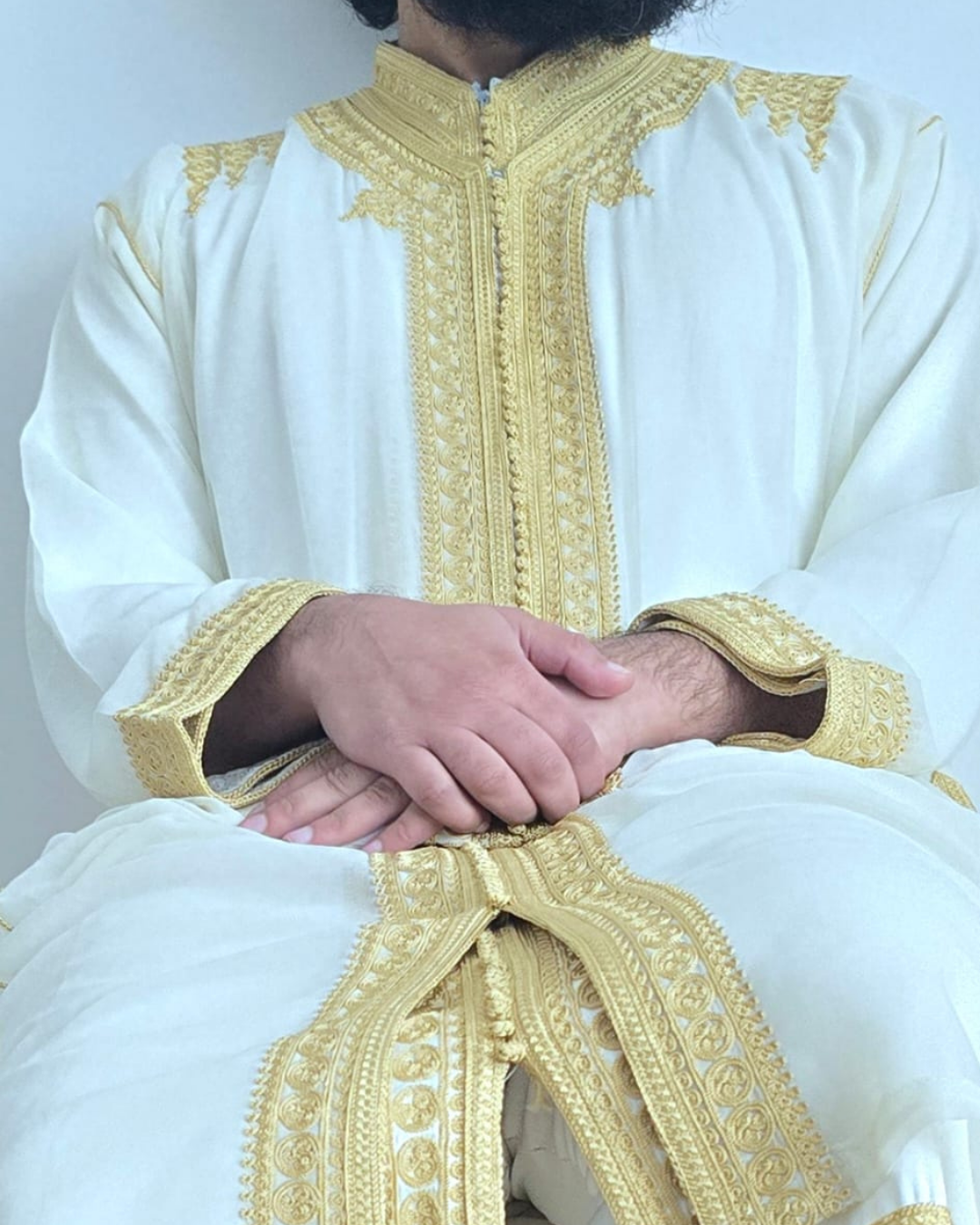 Luxury Moroccan Jabador - White and Gold