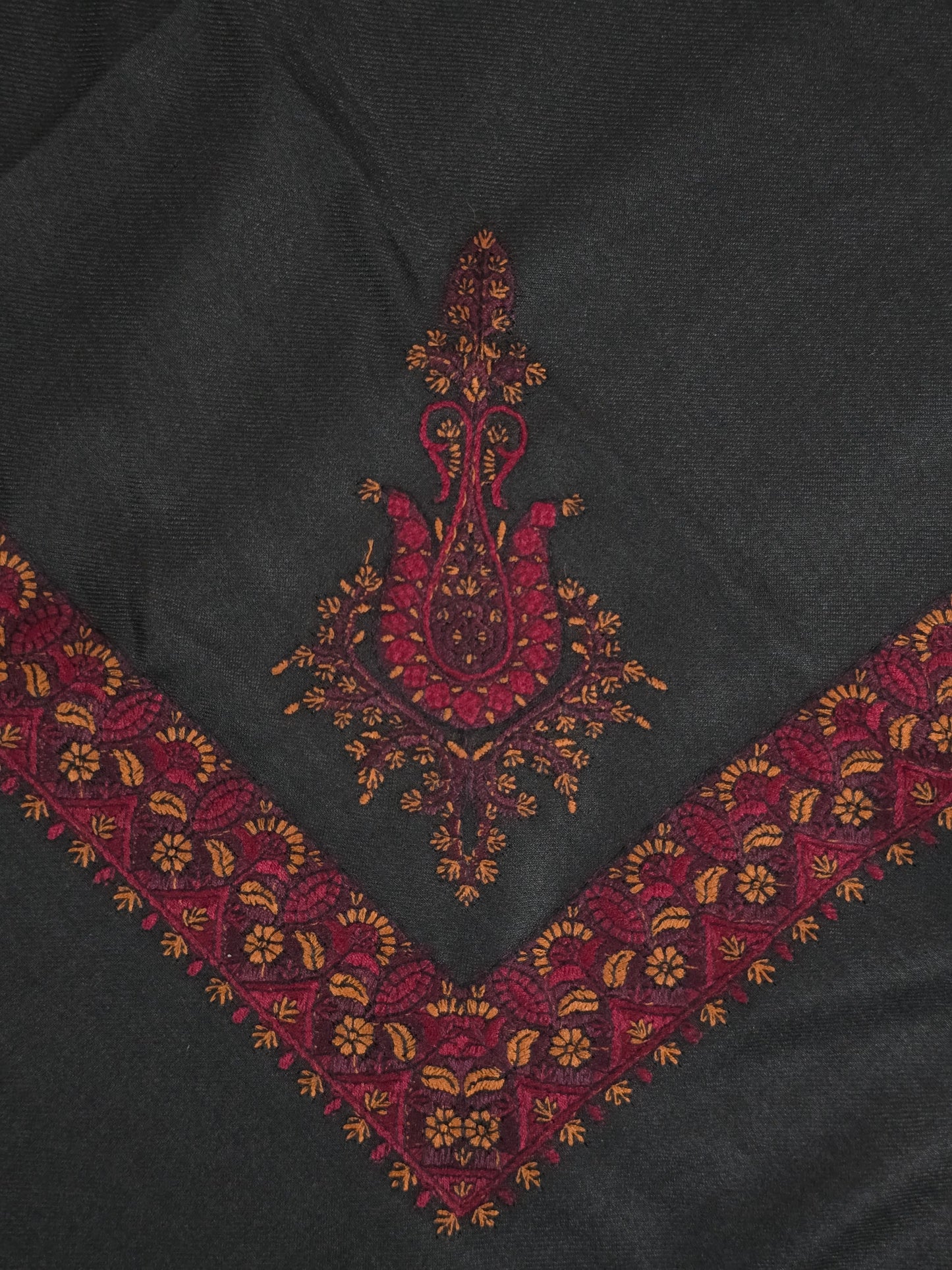Onyx | Black Yemeni Shemagh – Red Embroidery