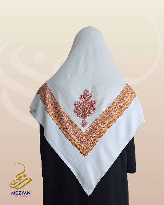 White Yemeni Shemagh with Red & Gold Embroidered Pattern