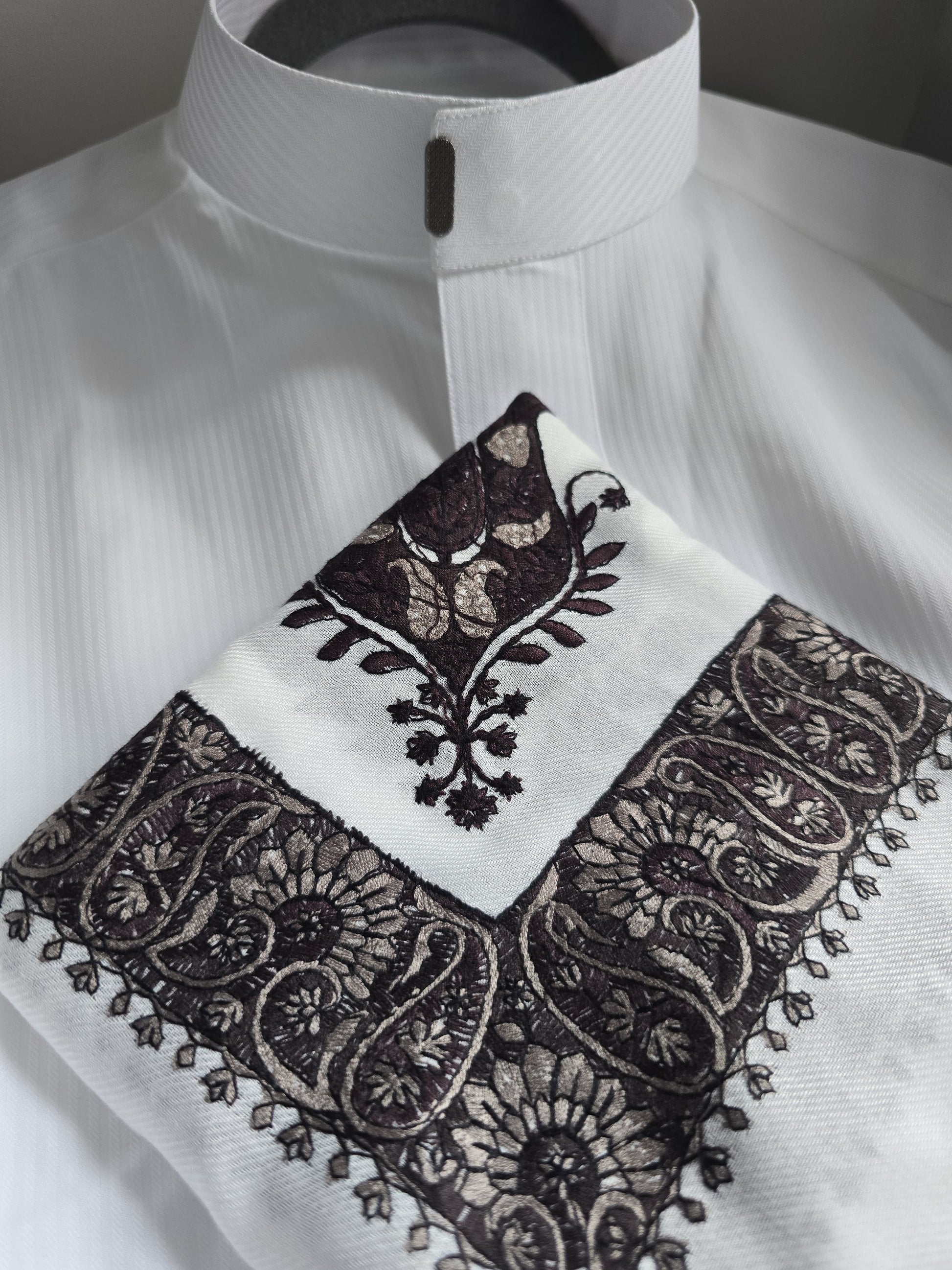 Tailored Thobes